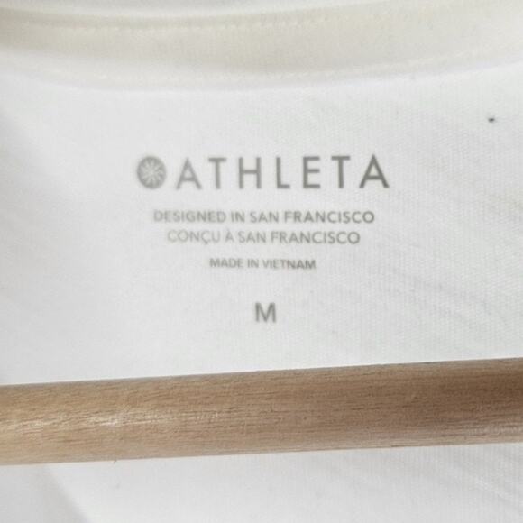 Athleta Women's White Scoop Neck Short Sleeve Breezy Tee Top Size Medium - Picture 4 of 4